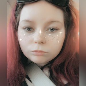 Meet your Posher, Lizzy r